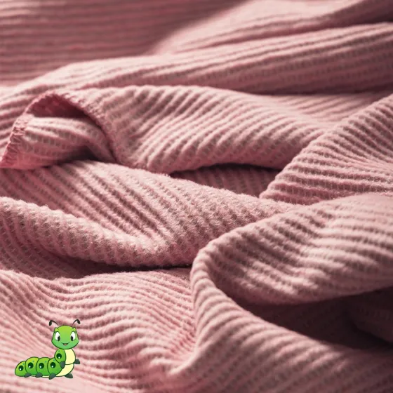 Ćebe lagano roze